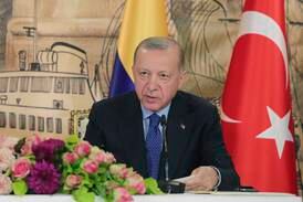 Turkey's Erdogan discusses concerns with Nato hopefuls Sweden and Finland