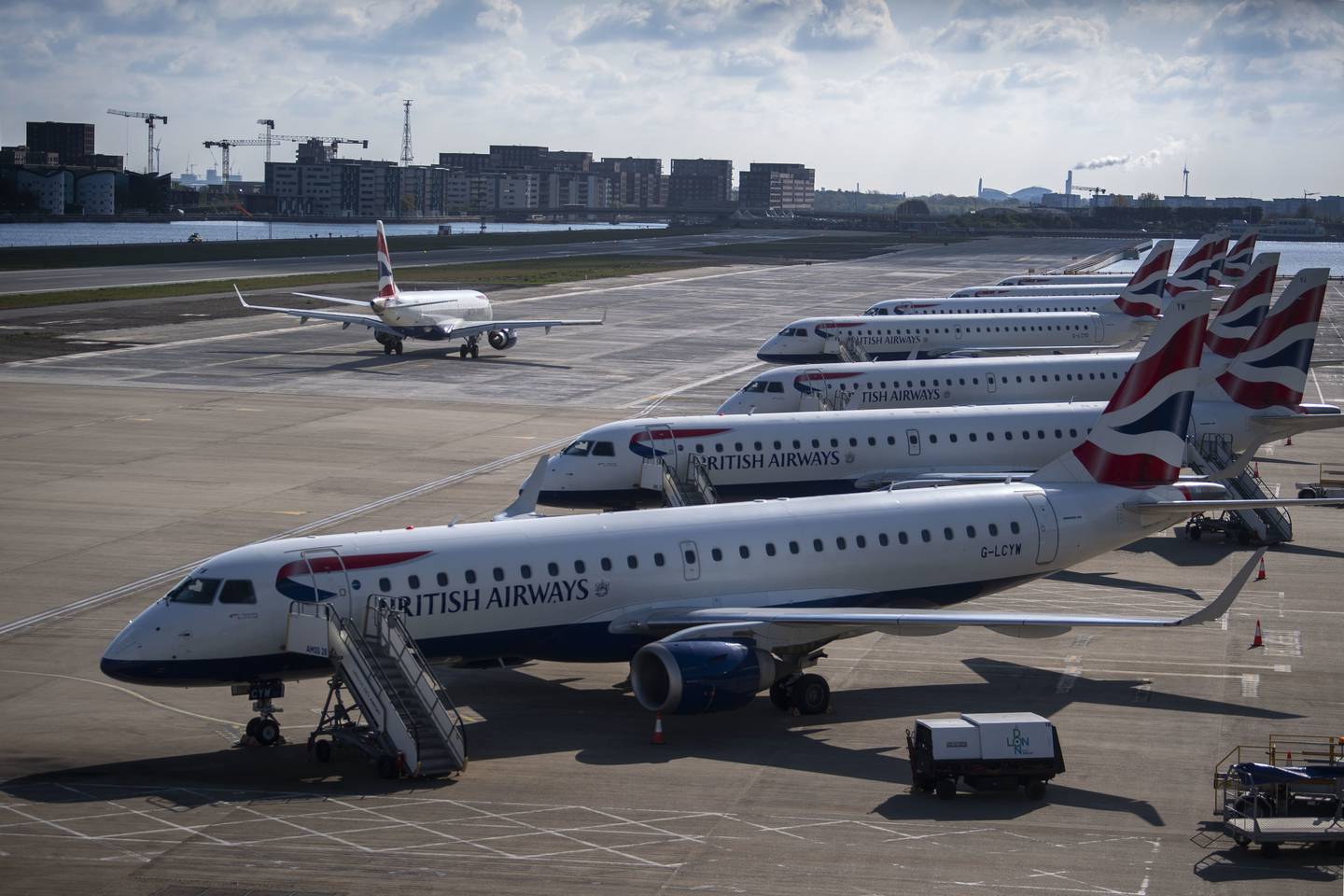 Flugzeuge von British Airways am Flughafen London City.  PA