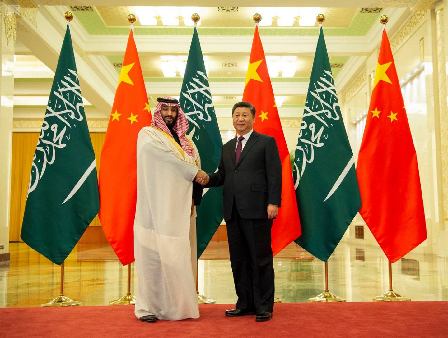 Chinese President Xi Jinping receives Saudi Crown Prince Mohammad bin Salman; and holds a meeting during which they reviewed the latest developments on the regional and international arenas. Courtesy Saudi Press Agency