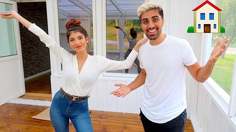 Narins Amara pictured with Mo Vlogs in a video about the couple buying their first home. With 5.8 million Instagram followers, the Syrian-Swede is best known for her successful cosmetic range. Courtesy: Narins Beauty