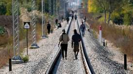 Austria, Hungary and Serbia discuss curbs on migration