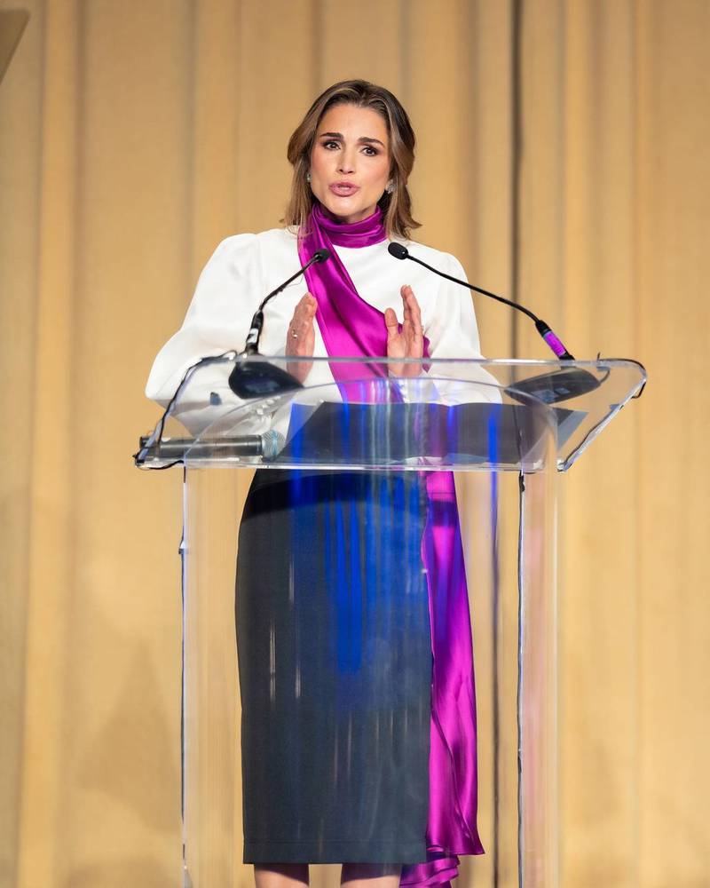 Queen Rania of Jordan gives a speech in Washington wearing a bold shirt by Iraqi-Lebanese brand Harithand. All photos: Royal Hashemite Court