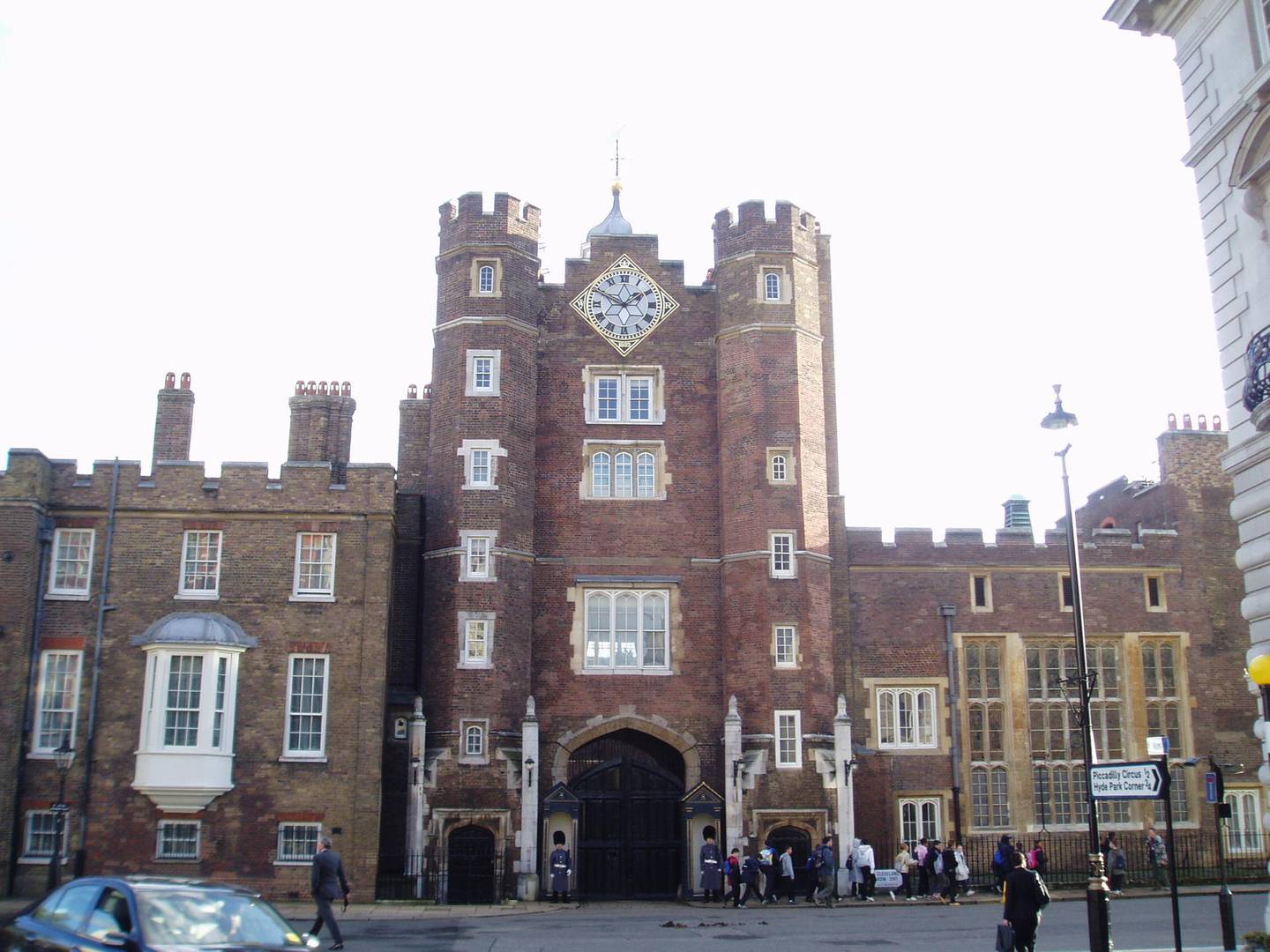 The exterior of St James's Palace, Princess Beatrice's London residence. Wikicommons 