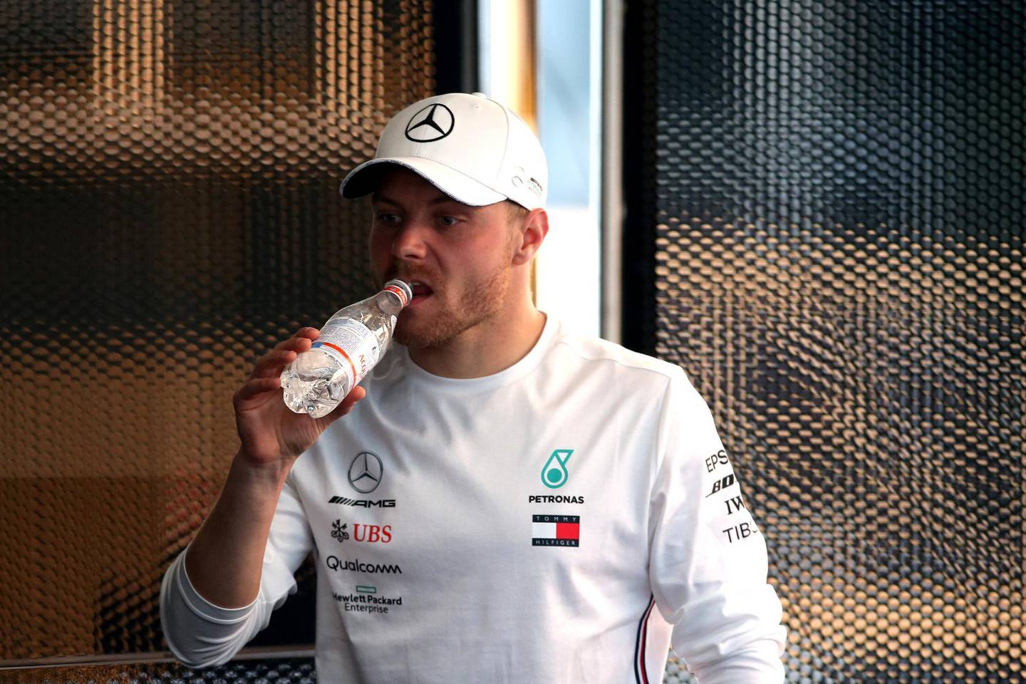 MONTMELO, SPAIN - FEBRUARY 27: Valtteri Bottas of Finland and Mercedes GP drinks water during day two of F1 Winter Testing at Circuit de Catalunya on February 27, 2019 in Montmelo, Spain. (Photo by Charles Coates/Getty Images)