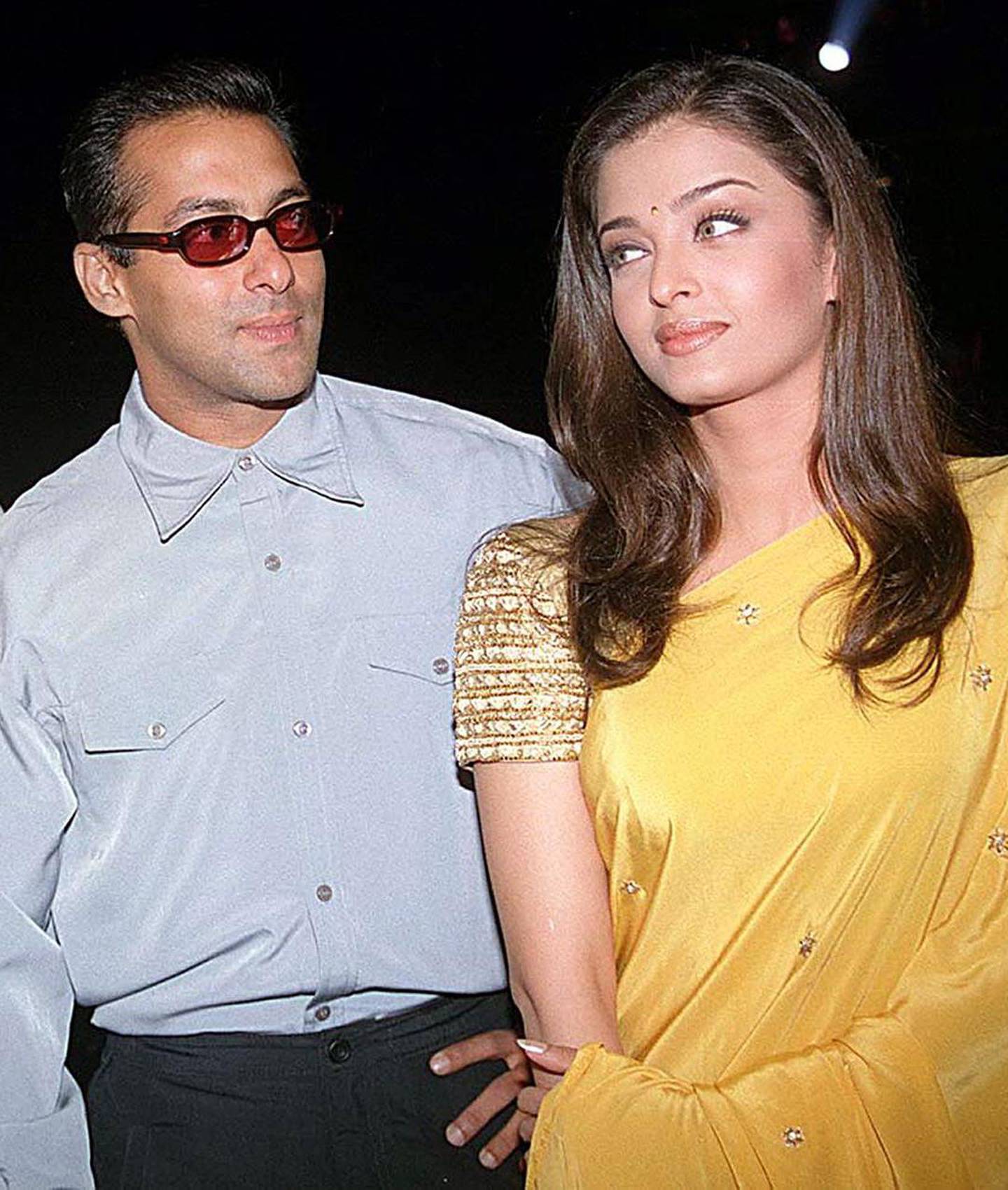 India's top box-office superstars Salman  Khan, and Aishwarya Rai come together at a Diwali celebration organised by the Bombay Police late 24 October 2000.  Diwali, the Hindu festival of lights, is celebrated by decorating  homes with paper lanterns and clay lamps to usher in prosperity. AFP PHOTO (Photo by AFP)