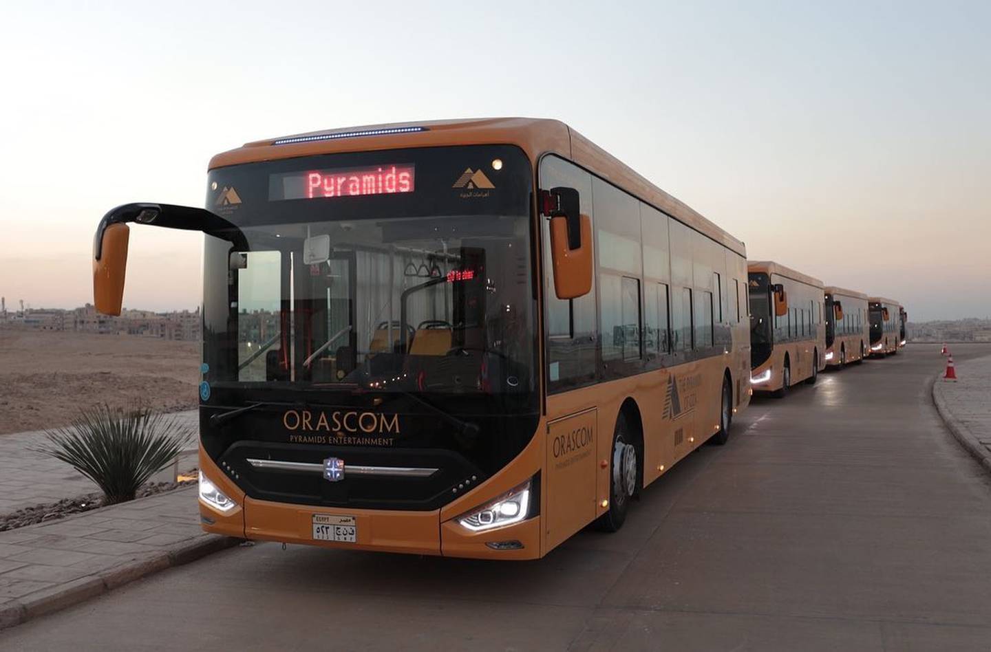 An electric bus on the Giza plateau. One of many that are expected to make transport to the much-visited area more sustainable.