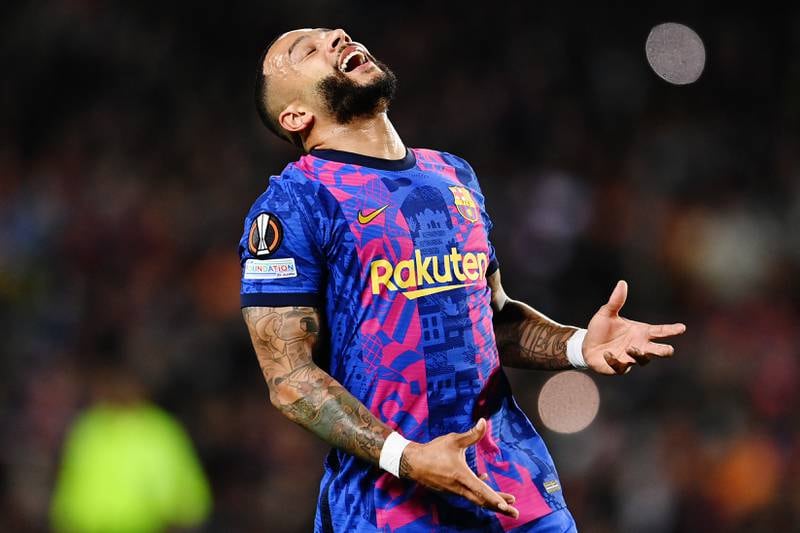 Memphis Depay 6. His curling 26th minute free-kick over the wall was the first real Barça chance. Curled another shot in the 41st minute, which was again saved by Inaki Pena, on loan from Barça. Booked and substituted. Not a polished performance. Getty Images