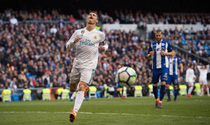 MADRID, SPAIN - FEBRUARY 24: Cristiano Ronaldo of Real Madrid reacts after his shot at goal was saved during the La Liga match between Real Madrid and Deportivo Alaves at Estadio Santiago Bernabeu on February 24, 2018 in Madrid, Spain. (Photo by Denis Doyle/Getty Images)