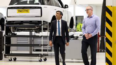 Prime Minister Rishi Sunak visits Jaguar Land Rover as the company announces it plans to build a new electric car battery gigafactory plant in Somerset. Photo: No 10 Downing Street