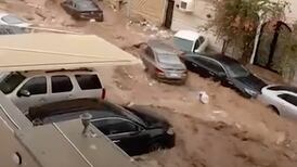 Jeddah storm sweep away cars and causes power cuts