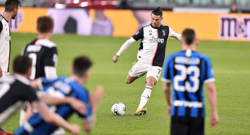 Cristiano Ronaldo, Juventus: 21 goals (42 points).  EPA
