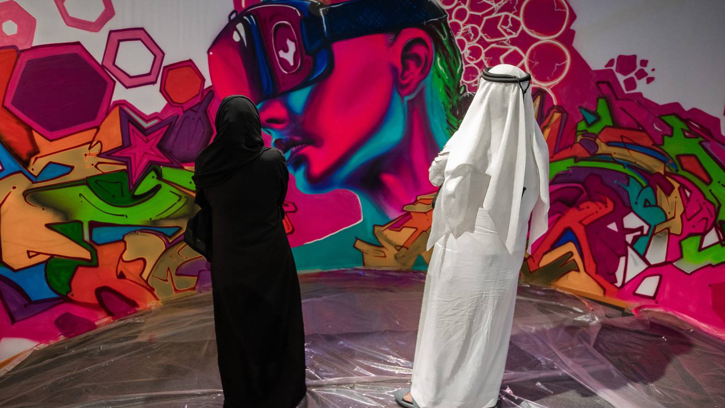يجذب اقتصاد دبي الإبداعي معظم الاستثمار الأجنبي المباشر في المنطقة واثنين في العالم
