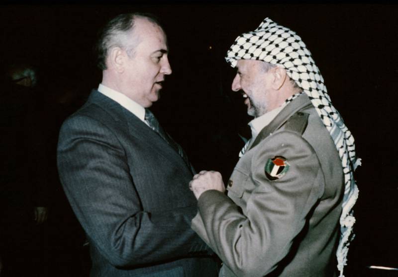 Mr Gorbachev with Yasser Arafat, President of Palestine Liberation Organisation, in East Berlin on April 17, 1986 during the 11th Congress of the Socialist Unity Party of East Germany. AFP