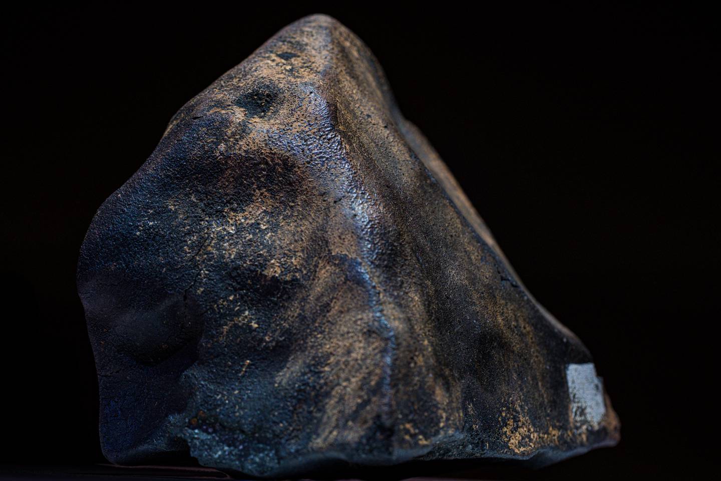 The museum will also exhibit a specimen of the Murchison Meteorite, a shower of stones that crash-landed in Australia in 1969 and has since revealed new information about the early solar system. Photo: DCT – Abu Dhabi