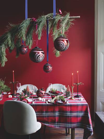 10 Christmas Trends to Refresh your Winter Holiday Table Decoration