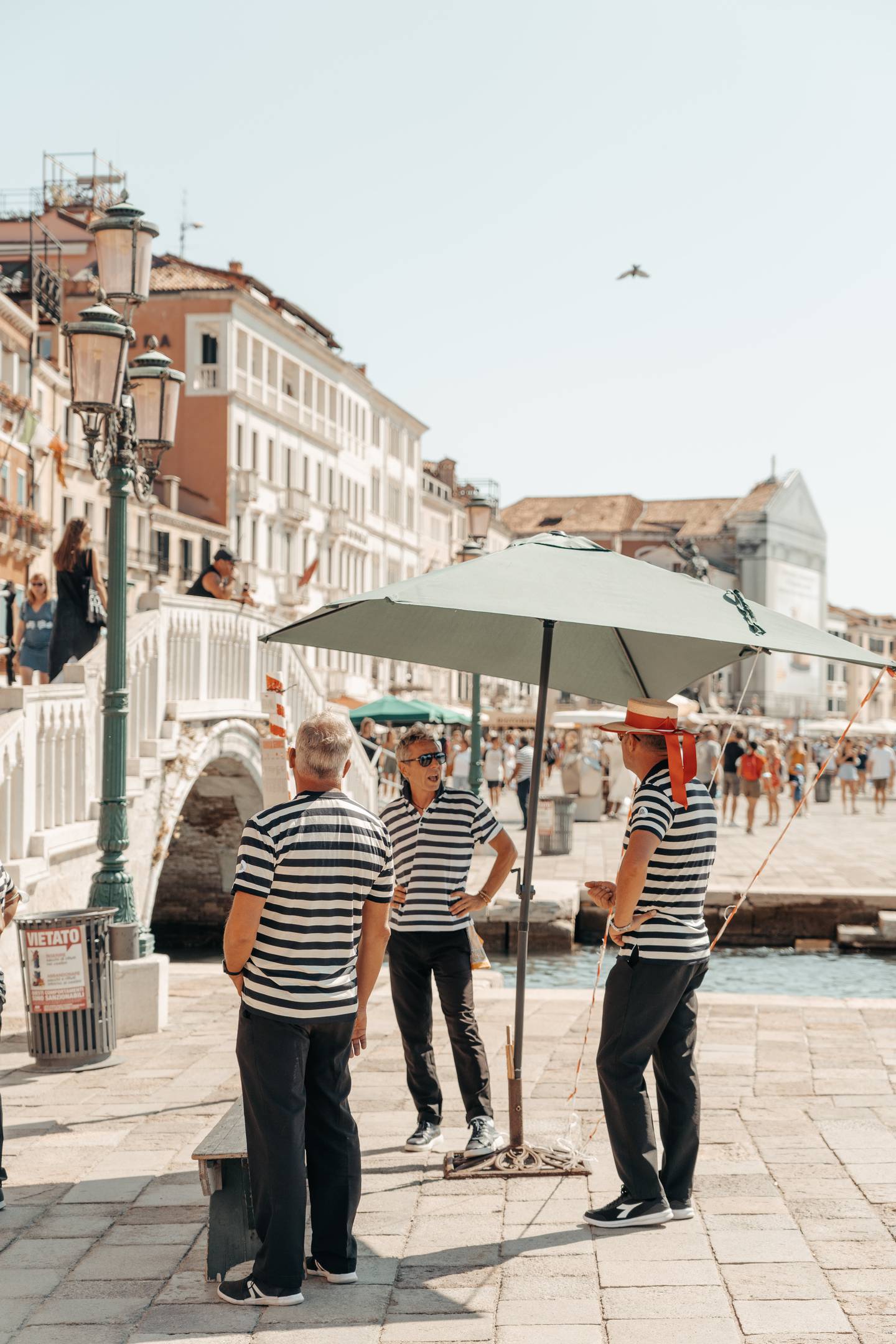 Venice's famed gondoliers. Photo: Floris Christiaans / Unsplash