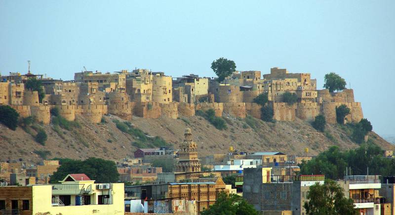 The 'upper town' of Jaisalmer, built into the ancient fortifications. Pixabay