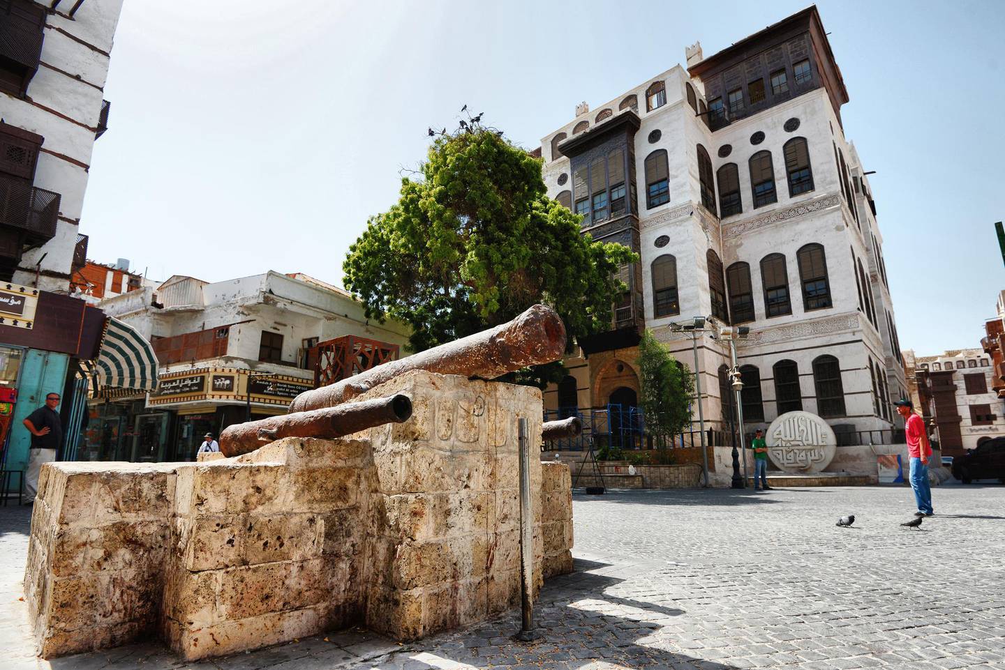 At the top of the old pilgrimage road, you’ll find Bait Nasif one of Al Balad’s most-visited buildings. 