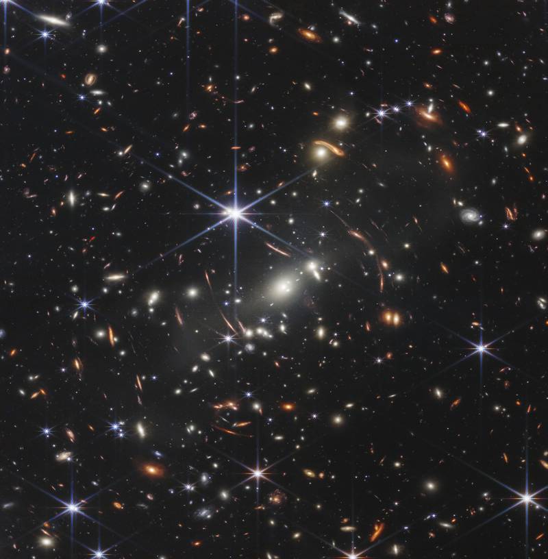 An image of galaxy cluster Smacs 0723 taken by the James Webb telescope. Photo: Nasa