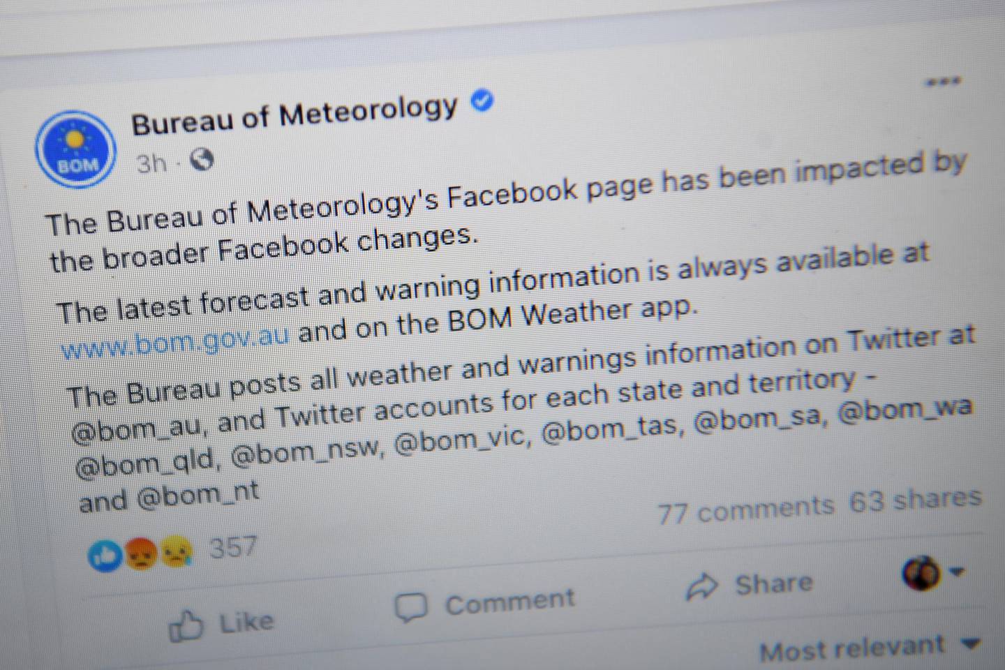 The Facebook page of the Australian Bureau of Meteorology (BOM) is seen on a screen in Canberra, Australia, February 18, 2021.   AAP Image/Lukas Coch/via REUTERS    ATTENTION EDITORS - THIS IMAGE WAS PROVIDED BY A THIRD PARTY. NO RESALES. NO ARCHIVE. AUSTRALIA OUT. NEW ZEALAND OUT.