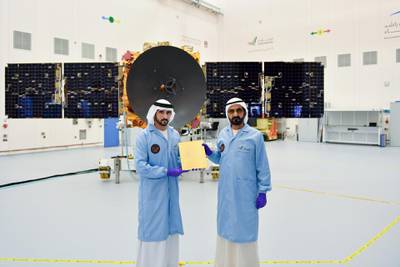 @HHShkMohd, accompanied by @HamdanMohammed, visits the @MBRSpaceCentre as the last external part of the Hope Probe is installed, which is signed by #UAE Rulers and Crown Princes. Wam