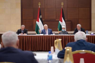 epa09168716 A handout photo made available by the Palestinian President office shows Palestinian President Mahmoud Abbas (C) heading a meeting for the Palestinian leadership, in the West Bank town Ramallah, 29 April 2021. Abbas announced by the end of the meeting that the legislative elections planned to be held in June will be postponing until the elections are guaranteed in Jerusalem.  EPA/Thaer Ghanaim / Palestinian President office HANDOUT  HANDOUT EDITORIAL USE ONLY/NO SALES