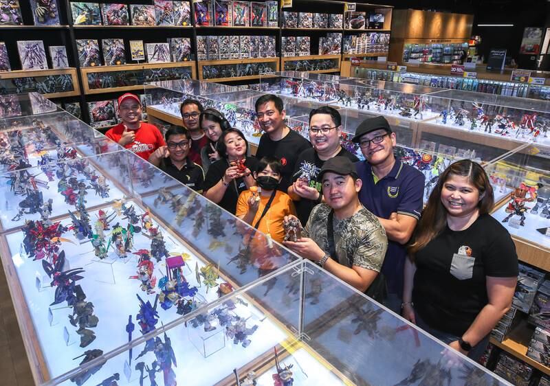 The Otaku Middle East Gunpla Group meet and build once or twice a month 