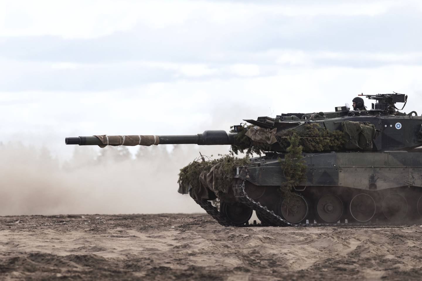 A Leopard 2 A6 battle tank during a training exercise in Niinisalo, Finland. Bloomberg