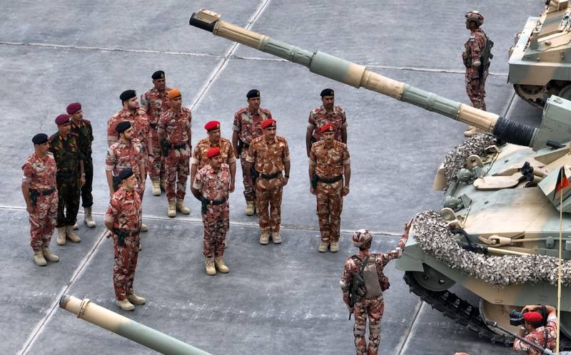 The Sultan paid a visit to the artillery of Royal Army of Oman on Wednesday