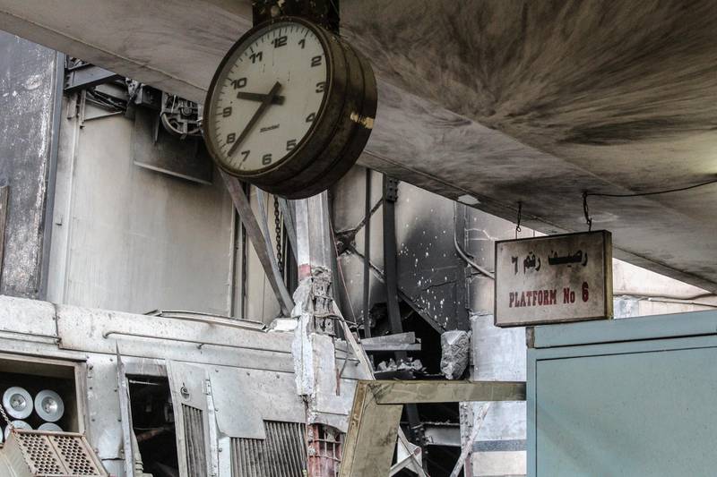 Time stopped at 9:37 on platform 6. Courtesy Mahmoud Fekry