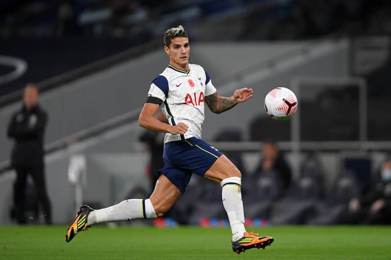 Tottenham Hotspur's Argentinian midfielder Erik Lamela runs with the ball during the English Premier League football match between Tottenham Hotspur and Brighton and Hove Albion at Tottenham Hotspur Stadium in London, on November 1, 2020. (Photo by Mike Hewitt / POOL / AFP) / RESTRICTED TO EDITORIAL USE. No use with unauthorized audio, video, data, fixture lists, club/league logos or 'live' services. Online in-match use limited to 120 images. An additional 40 images may be used in extra time. No video emulation. Social media in-match use limited to 120 images. An additional 40 images may be used in extra time. No use in betting publications, games or single club/league/player publications. / 