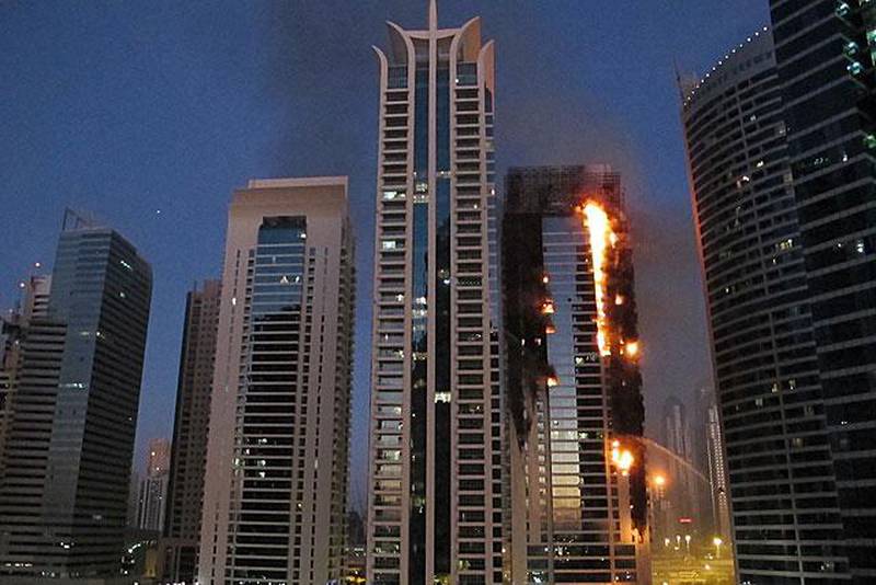 A fire gutted half of a residential tower block in Jumeirah Lakes Towers (JLT) early this morning. Christopher Ansara for The National