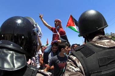 Jordanian protesters demonstrate in the town of Karameh, on the border with Israel, on May 14. AFP
