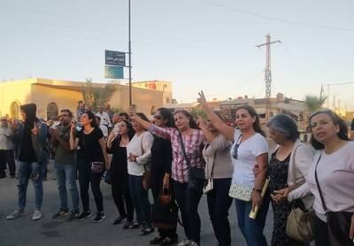 Women demonstrators in Suweida. Photo: Suhail Thubian