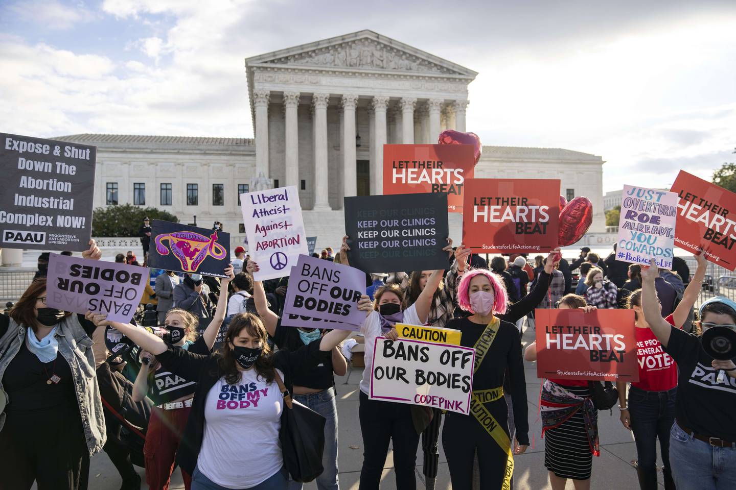 Pro-choice and pro-life demonstrators rally outside the US  Supreme Court. Getty Images / AFP
