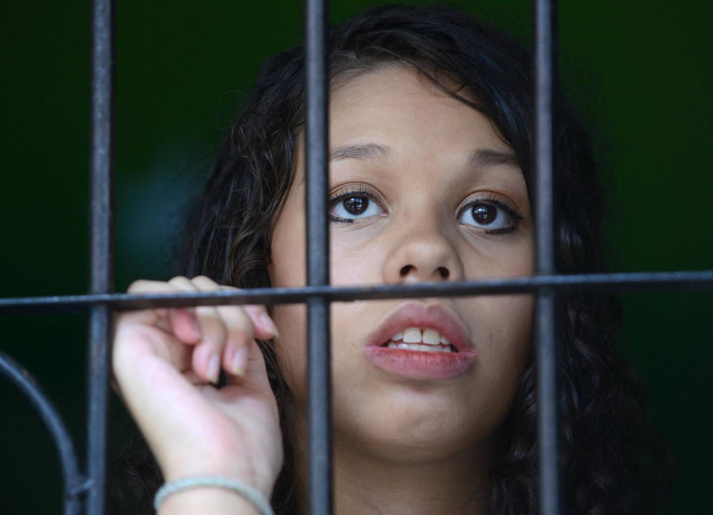Heather Mack waits inside a holding cell at a court in Denpasar, Bali, during her trial in January 2015. AFP