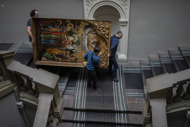 Workers move the Annunciation to the Blessed Virgin of the Bohorodchany Iconostasis in the Andrey Sheptytsky National Museum as part of safety preparations in the event of an attack in the western Ukrainian city of Lviv, Friday, March 4, 2022.  The doors of the museum have been closed since Russia’s war on Ukraine began on Feb.  24.  (AP Photo / Bernat Armangue)