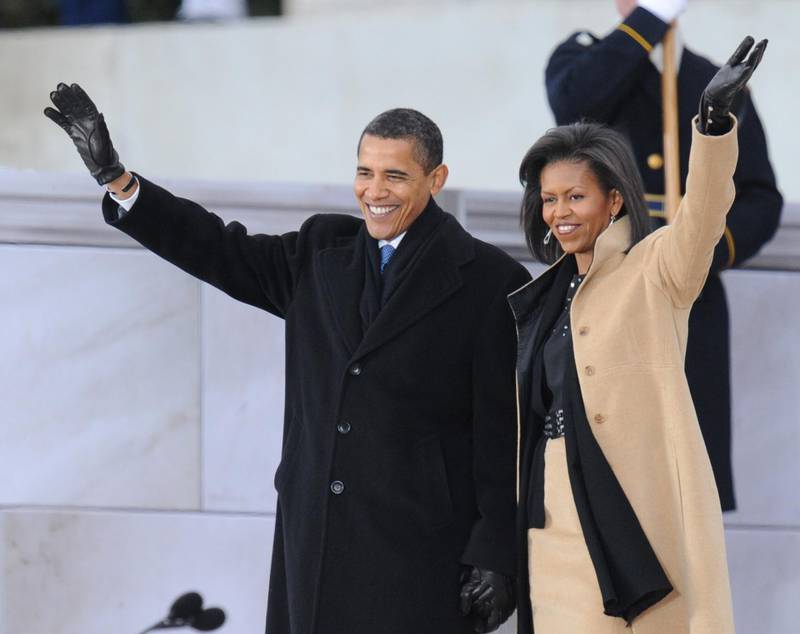 Der gewählte US-Präsident Barack Obama und seine Frau Michelle erreichen die „We Are One