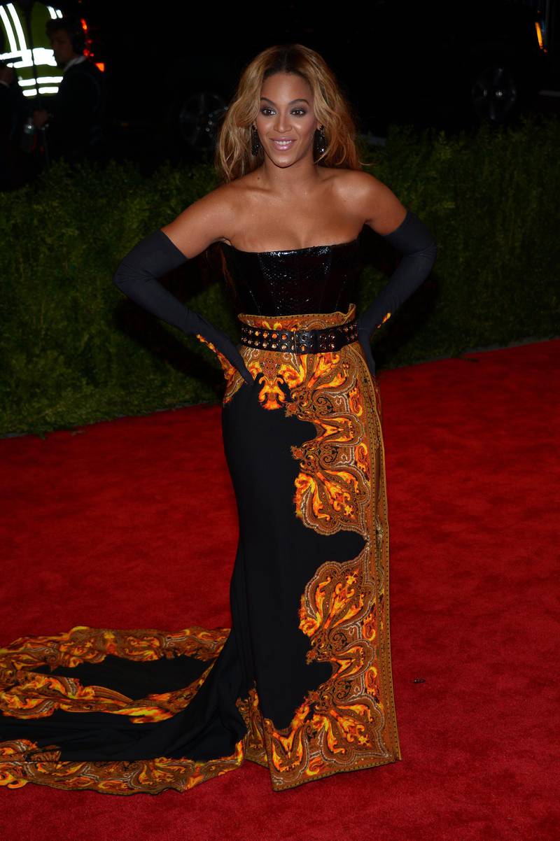 epa03690085 US singer Beyonce attends the 'Punk: Chaos to Couture' Costume Institute Gala at the Metropolitan Museum of Art in New York, New York, USA, 06 May 2013.  EPA/JUSTIN LANE
