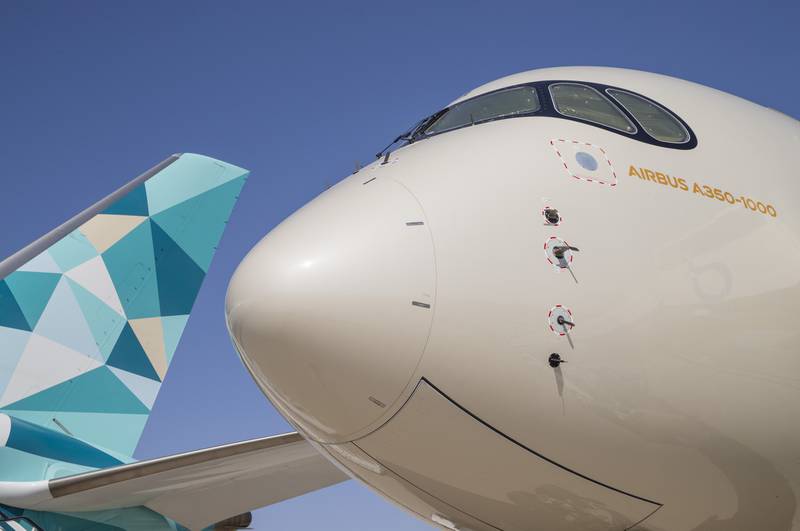 Etihad is the world's third best airline in 2023, winning praise for its commitment to making flying greener. Photo: Etihad