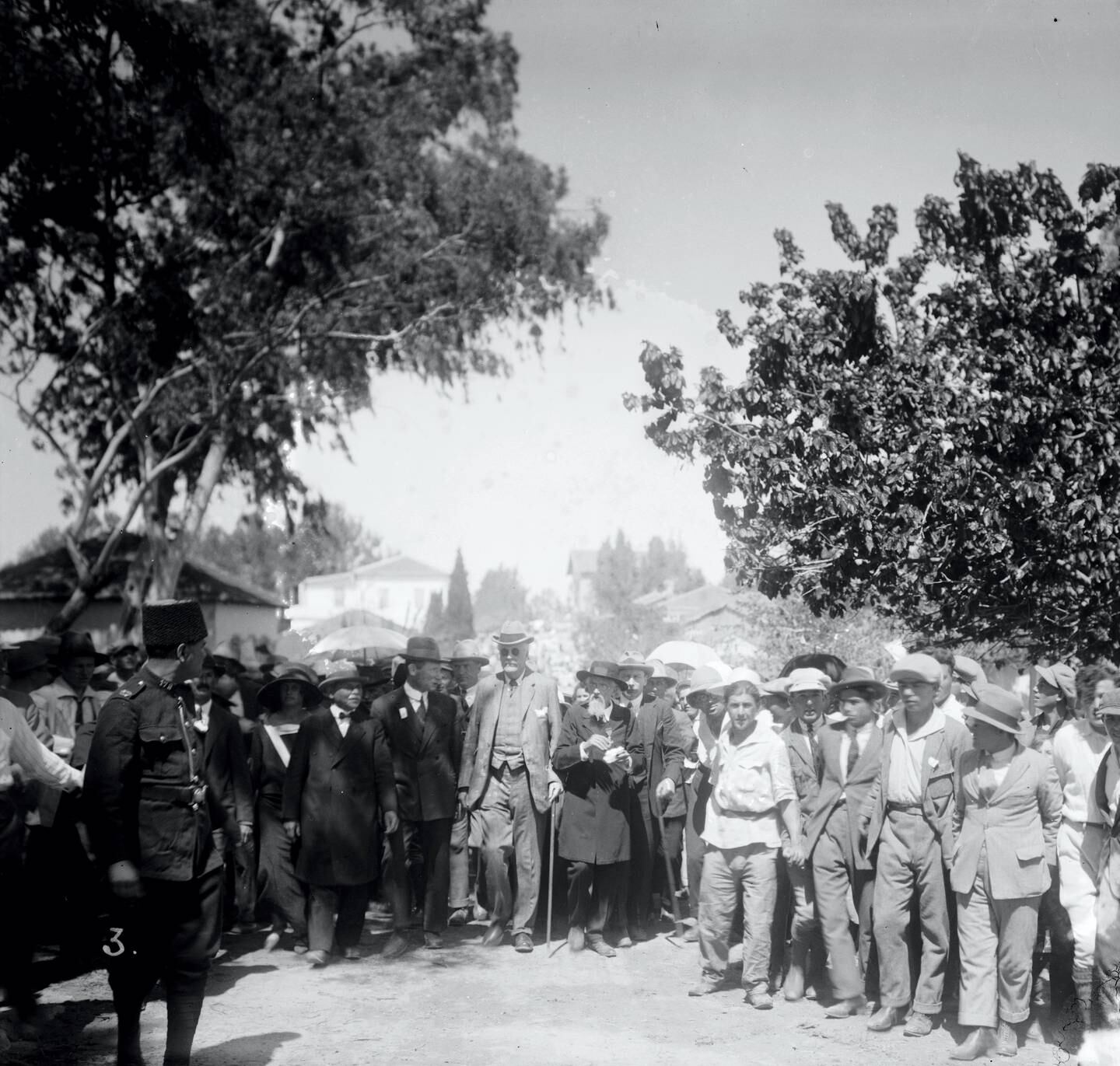 UNSPECIFIED - CIRCA 1754: Balfour visiting Jewish colonies, Palestine, 1925. Arthur James Balfour(1848-1930) British Conservative politician and statesman. UK Prime Minister 1902-1905. As Foreign Secretary was responsible for the Balfour Declaration, 1917. (Photo by Universal History Archive/Getty Images)