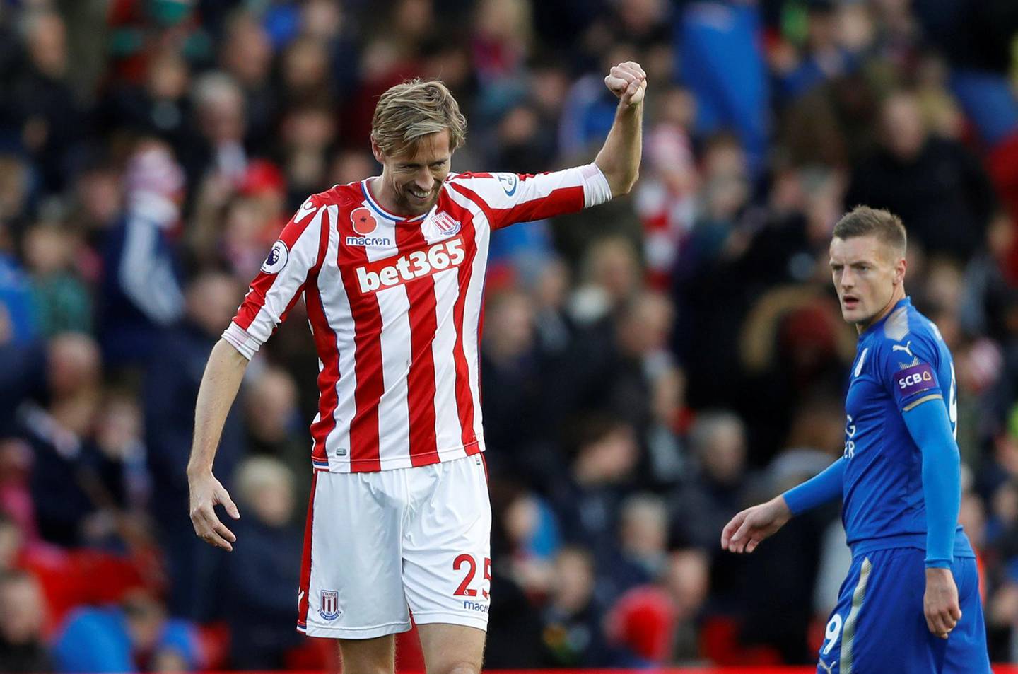 Soccer Football - Premier League - Stoke City vs Leicester City - bet365 Stadium, Stoke-on-Trent, Britain - November 4, 2017   Stoke City's Peter Crouch celebrates scoring their second goal                Action Images via Reuters/Carl Recine  EDITORIAL USE ONLY. No use with unauthorized audio, video, data, fixture lists, club/league logos or "live" services. Online in-match use limited to 75 images, no video emulation. No use in betting, games or single club/league/player publications. Please contact your account representative for further details.
