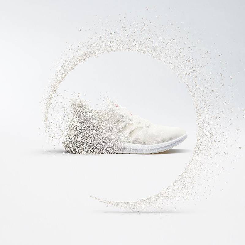 Aparte calentar Genealogía Adidas is launching a recycled trainer made from recovered ocean plastic