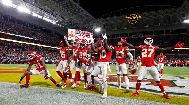 Kansas City Chiefs players celebrate an interception in the final minutes against the 49ers. EPA
