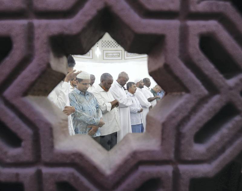 Dubai, United Arab Emirates - June 10, 2016.  Prayers at Bin Dalmook mosque along Al Road road in Deira.  ( Jeffrey E Biteng / The National )  Editor's Note; ID 41091 *** Local Caption ***  JB100616-Prayers14.jpg