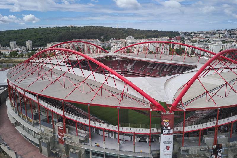 epa08490723 General view of the Luz Stadium where will be played the final phase of the UEFA Champions League 2020, in Lisbon, Portugal, 17 June 2020. The 2019/20 edition of UEFA Champions League, which was suspended in March due to the covid-19 pandemic, will be resumed with the remaining four Round of 16 matches, followed by the first-ever outcome on neutral fields, at Luz and Jose Alvalade stadiums in Lisbon.  EPA/MARIO CRUZ