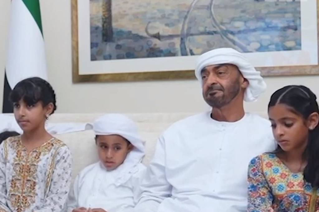 Sheikh Mohamed bin Zayed meets volunteer Rashid