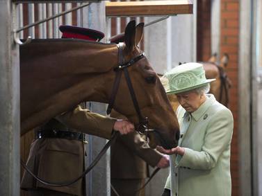 Horse racing community pays tribute to Queen Elizabeth II