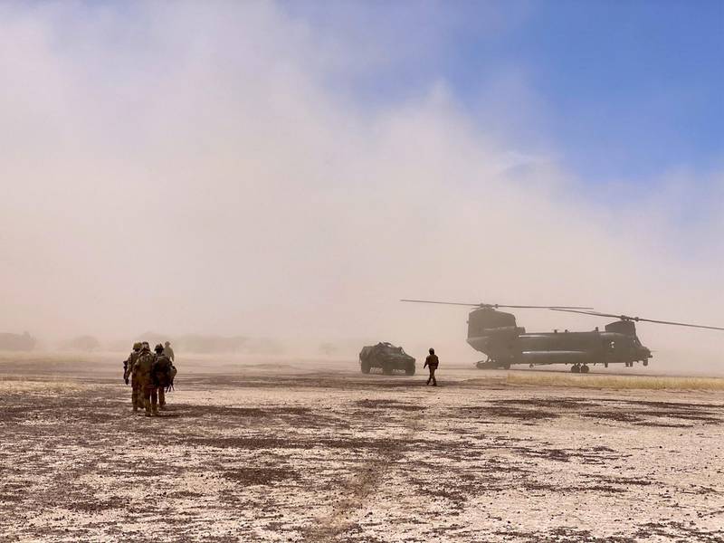 RAF Chinooks began operating in Mali with the French military during July 2018 and since then have moved over one-thousand tonnes of freight and over twelve-thousand passengers. courtesy: RAF Odiham twitter account