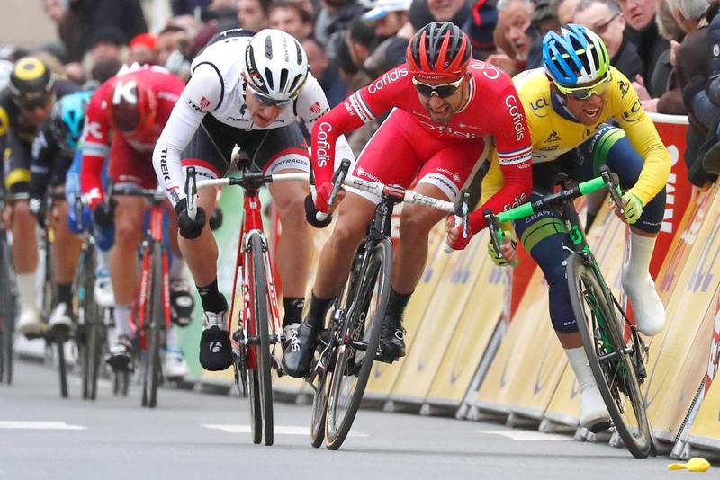 France’s Nacer Bouhanni swerves into Australia’s Michael Matthews during the final sprint of the second stage of the 74th Paris to Nice cycling race. Kenzo Tribouillard / AFP Photo